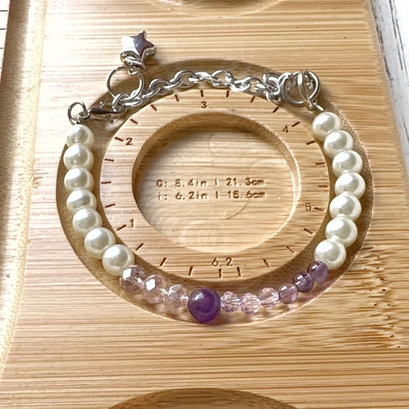 Amethyst and crystal pearls dainty beaded bracelet adjustable/color block - Picture 1 of 3